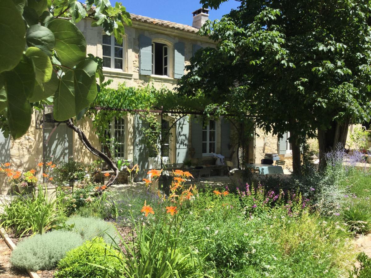 Hotel Mas De Rique Saint-Étienne-du-Grès Exteriér fotografie